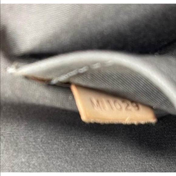 Louis Vuitton Alma GM - Picture 4 of 11